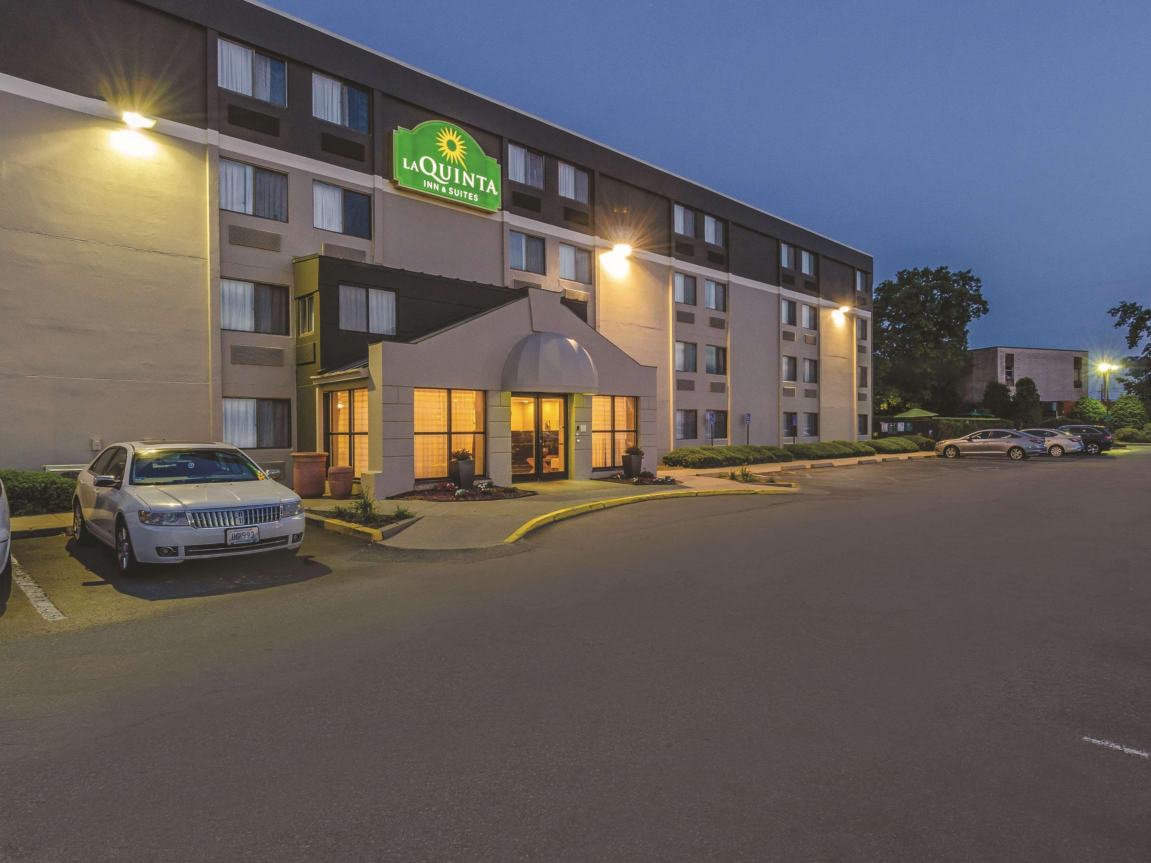 Hotel La Quinta By Wyndham Warwick Providence Airport Exterior foto