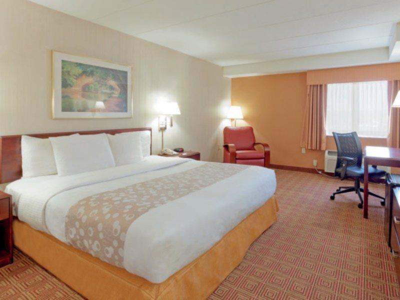 Hotel La Quinta By Wyndham Warwick Providence Airport Exterior foto